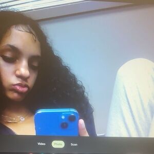 Meet your Posher, Sierra